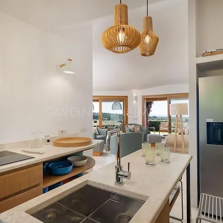 فيلة Jaqueline Abbiadori