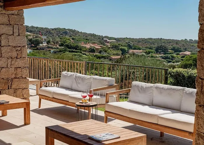 Jaqueline ヴィラ アッビアドリ